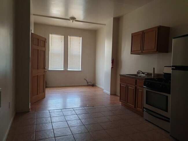 Building Photo - 4513 N 19th St
