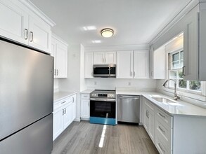 Building Photo - 21 Avenue B
