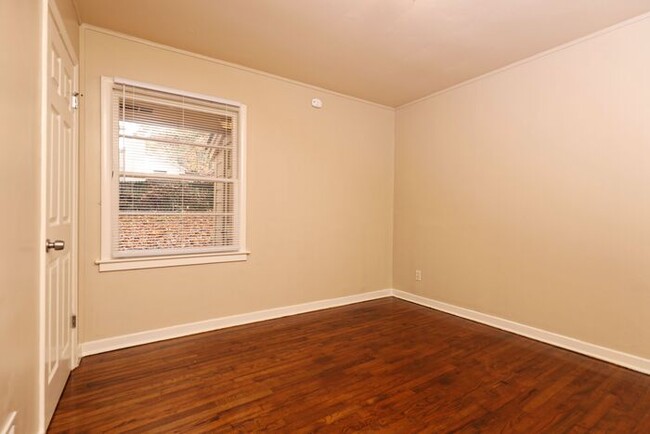 Building Photo - Cute 4 Bedroom Home in Montgomery