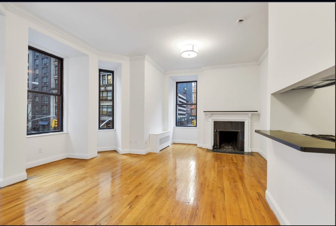 Primary Photo - 122 Madison Ave