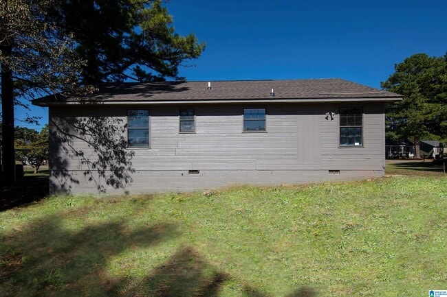 Building Photo - 2392 Zinnia Dr