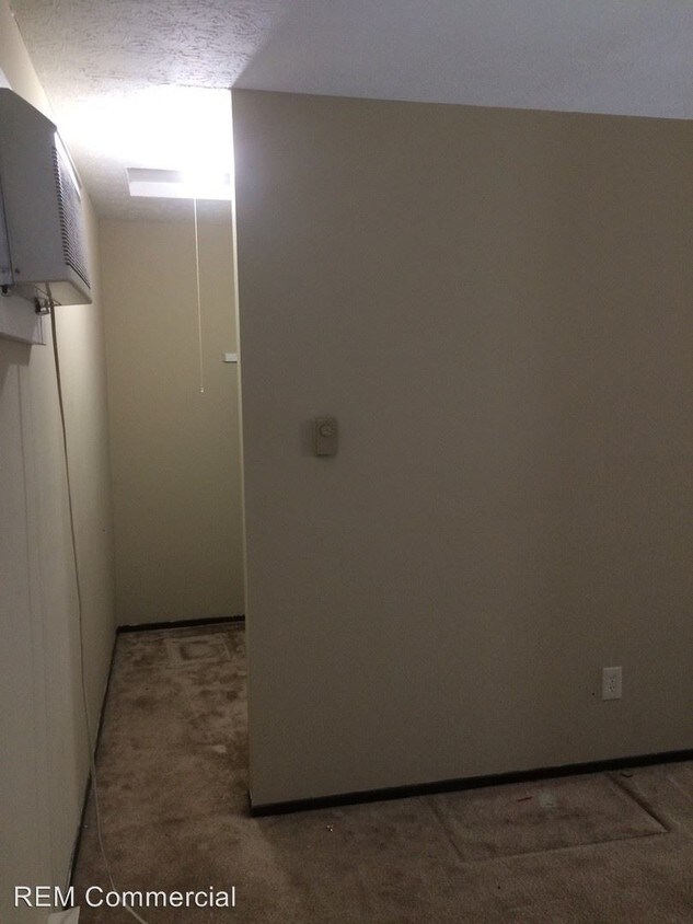 Foto del edificio - 526-530 Tallmadge Rd