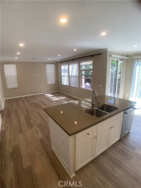 Building Photo - 183 Rodeo