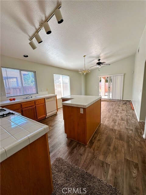 Foto del edificio - 14662 Green River Rd