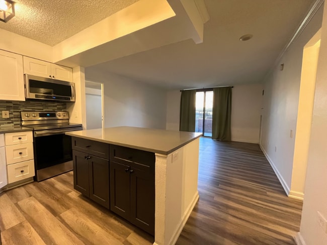 Photo - 1301 Speer Blvd Apartment