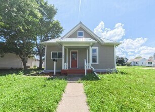 Building Photo - 507 W Lincoln Way