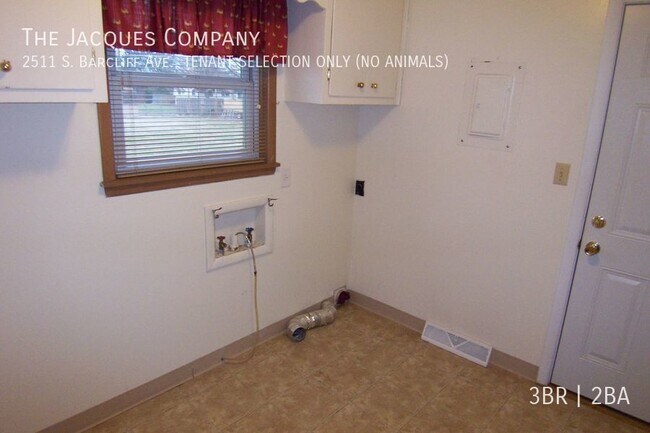 Building Photo - Very Nice Clean 3 Bedroom 2 Bath in Great ...