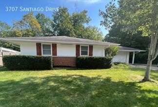 Building Photo - 3707 Santiago Dr