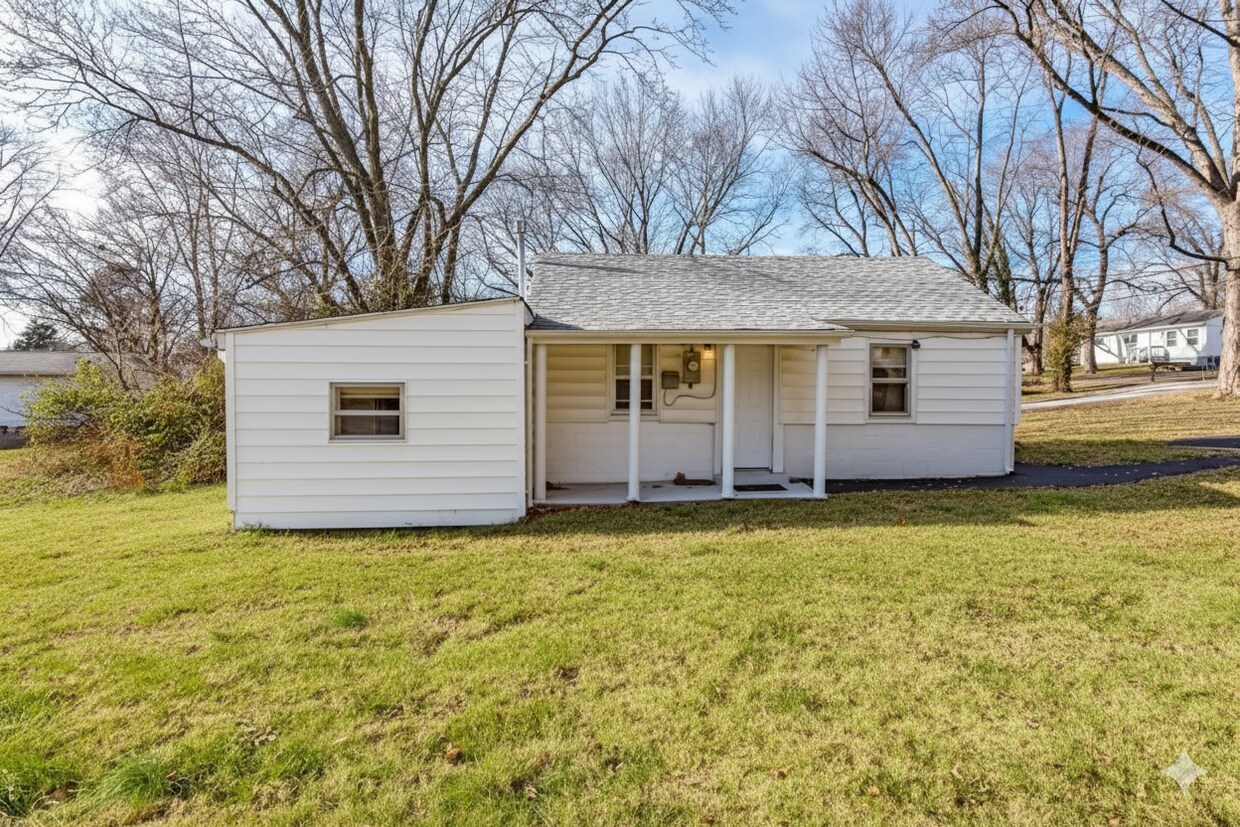 Foto principal - Affordable 2-Bedroom House for Rent – St. Louis, MO