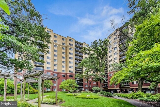 Building Photo - 7333 New Hampshire Ave