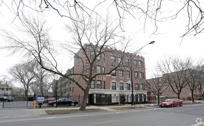 7715 S South Shore Dr - 7715 S South Shore Dr Chicago, IL 60649