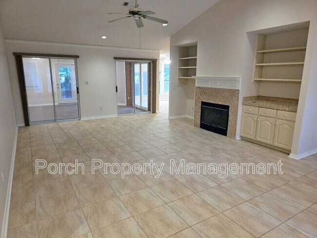 Foto del edificio - 303 Shoreline Dr