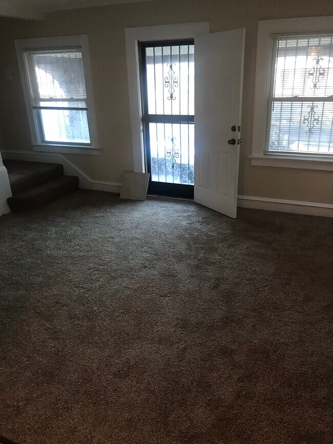 Foto del edificio - 3310 Bales Ave