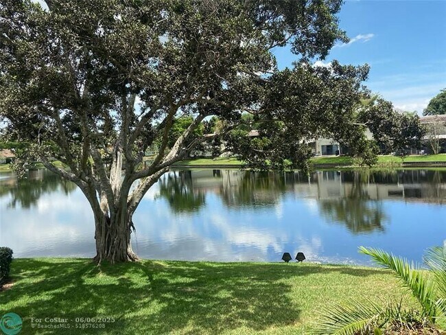 Foto del edificio - 134 Wimbledon Lakes Dr