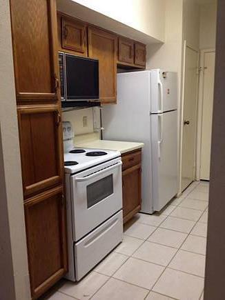 Building Photo - 6602 Harbor Town Dr