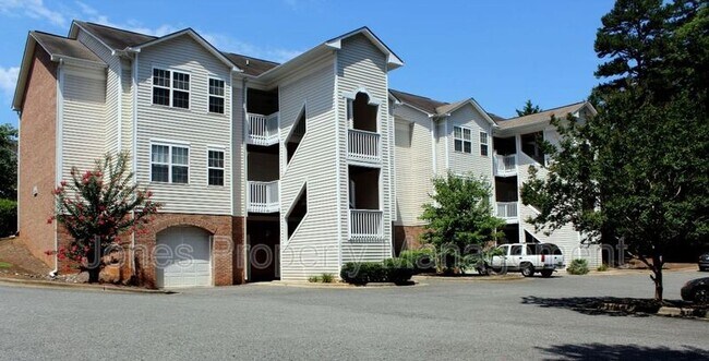 Foto del edificio - 1526 Union Rd