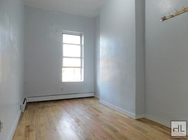 Building Photo - UTICA AVENUE