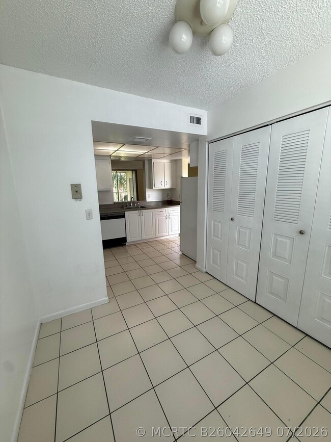 Foto del edificio - 7895 Margate Blvd