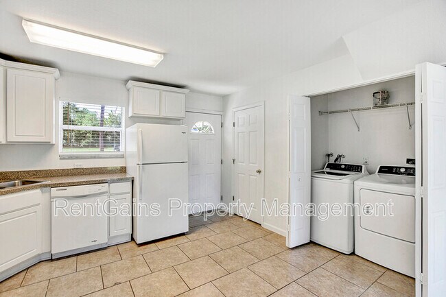Foto del edificio - 4420 Carter Rd