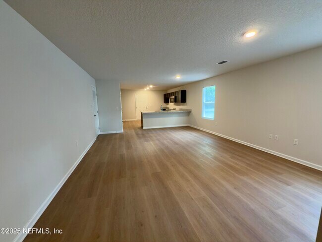 Foto del edificio - 8167 Firetower Rd