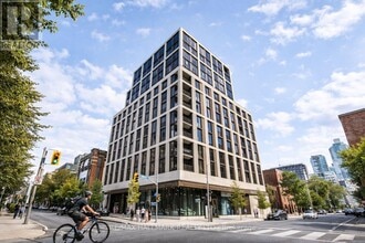 Building Photo - 123 Portland St