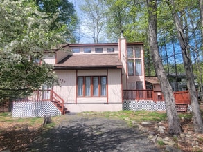 Building Photo - 7097 Cypress Ln