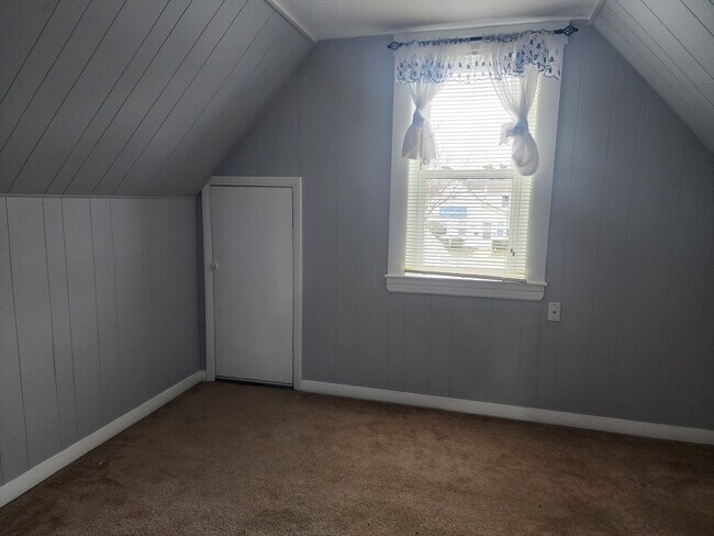 Foto del edificio - 100 Wyman St