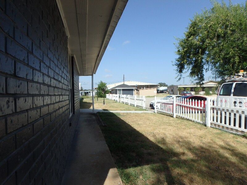 Foto del edificio - 13573 U.S. Hwy 87 W