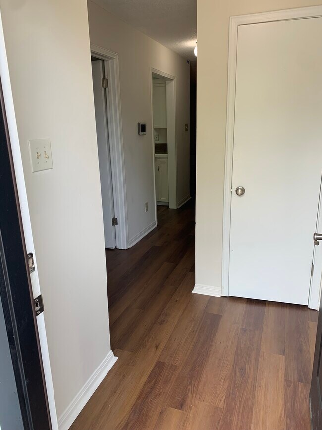 Entrance - 154 Southfield Pky