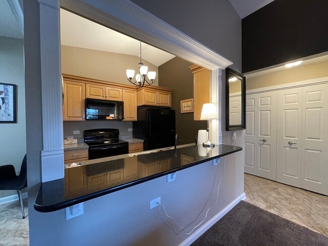 Building Photo - 551 Leah Ln