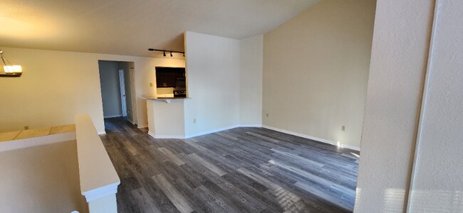 Foto del edificio - 10085 W Lisbon Ave