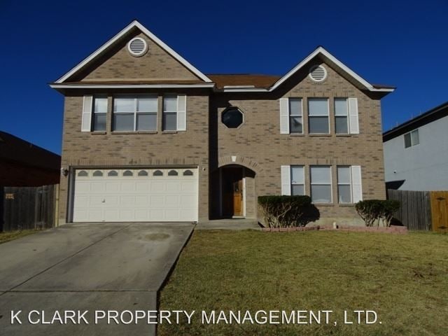 Building Photo - 3 br, 2.5 bath House - 8215 CHESTNUT MANOR DR