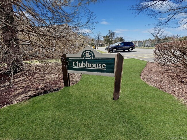 Building Photo - 1024 Washington Green