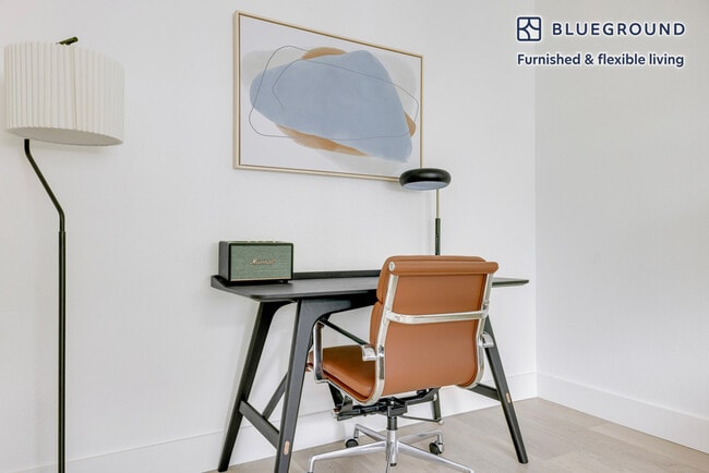 Building Photo - 2124 Parker St