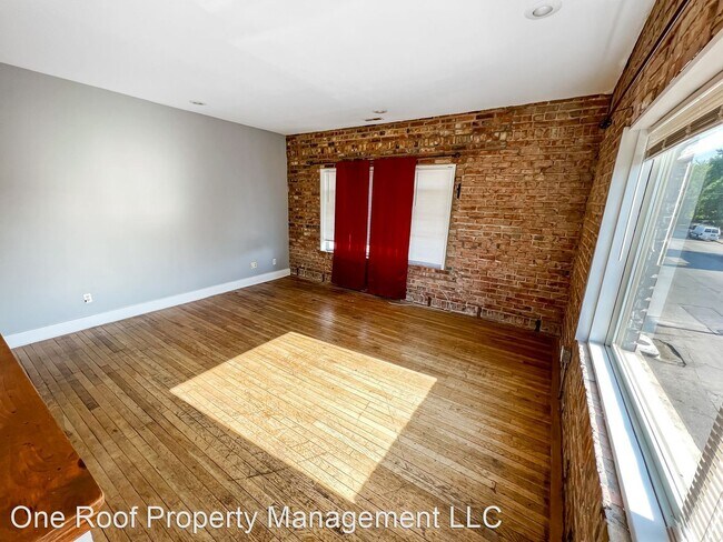 Building Photo - 1 br, 1 bath House - 3400 Troost Ave, 211,...