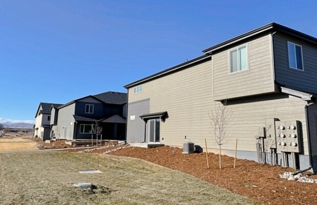 Building Photo - 2794 Barnstormer St