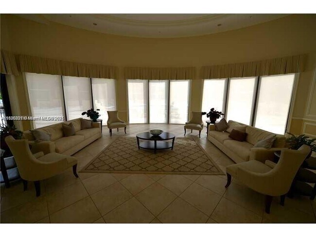 Foto del edificio - 55 Merrick Way