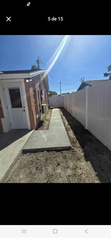 Building Photo - 15827 Adobe Dr