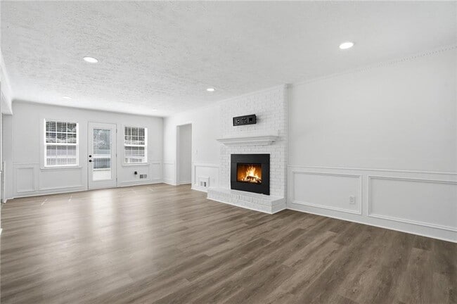 Foto del edificio - 313 Summit Ridge Dr