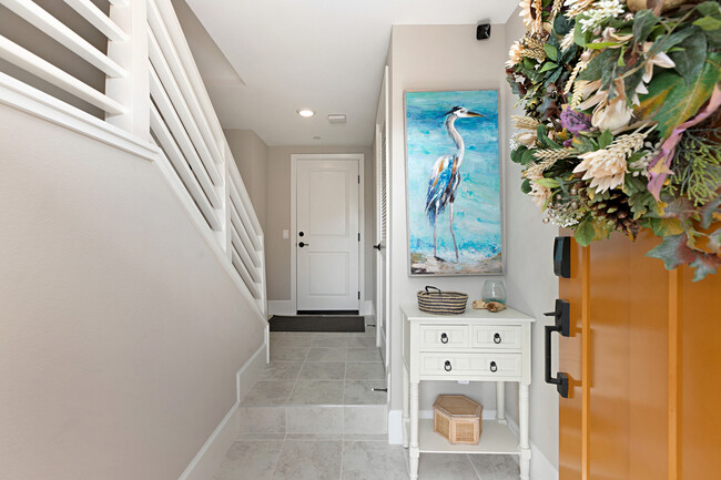 Building Photo - 807 Jersey Ct