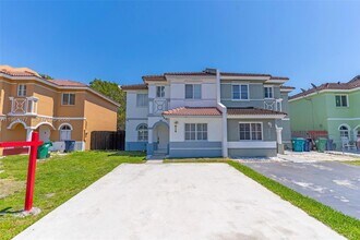 Building Photo - 26309 SW 136th Pl