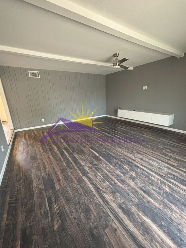 Building Photo - 3 Bed 3 Bath 1,411 Sq. Ft. Rancho Cordova ...