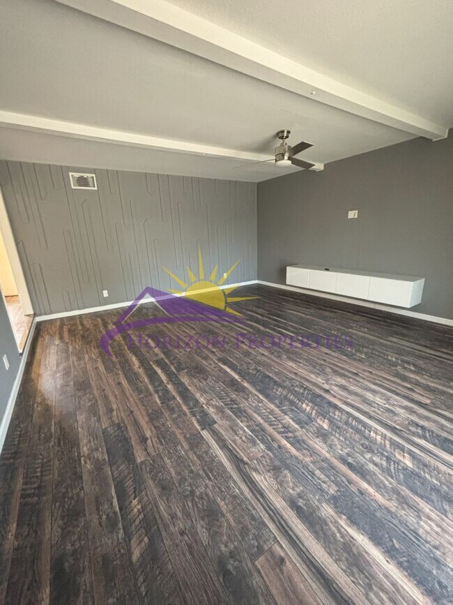Foto del edificio - 3 Bed 3 Bath 1,411 Sq. Ft. Rancho Cordova ...
