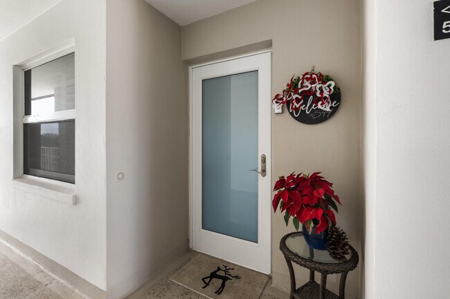Foto del edificio - 910 Dogwood Dr