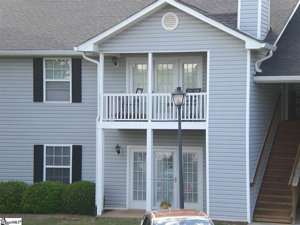 Foto principal - 907 Pelham Square Way
