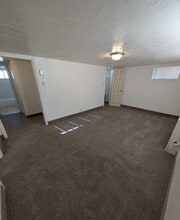 Building Photo - 129 N 100 E