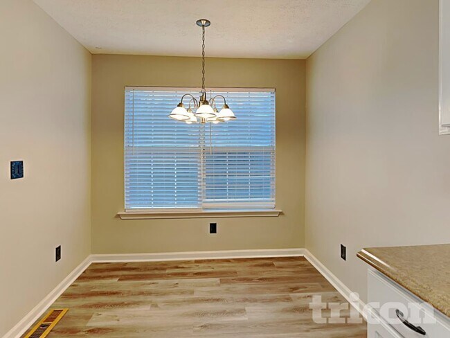 Foto del edificio - 132 Diamond Ct