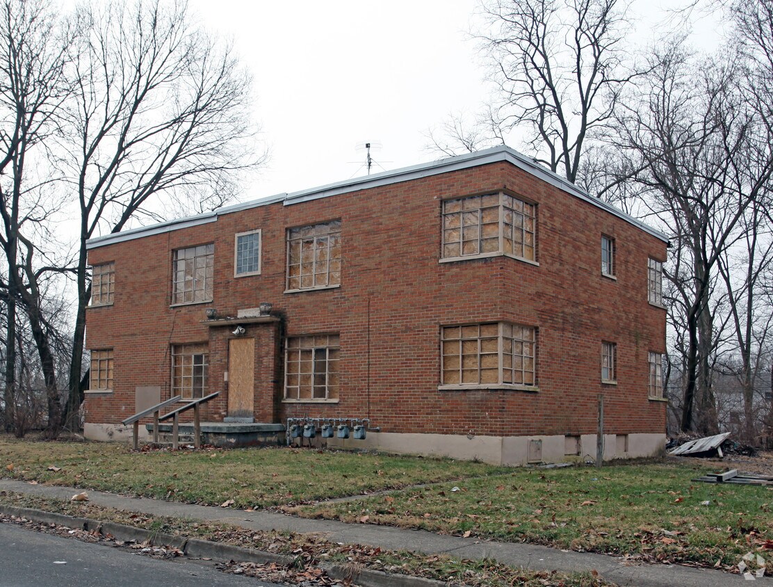Foto del edificio - 935 Wawona Rd