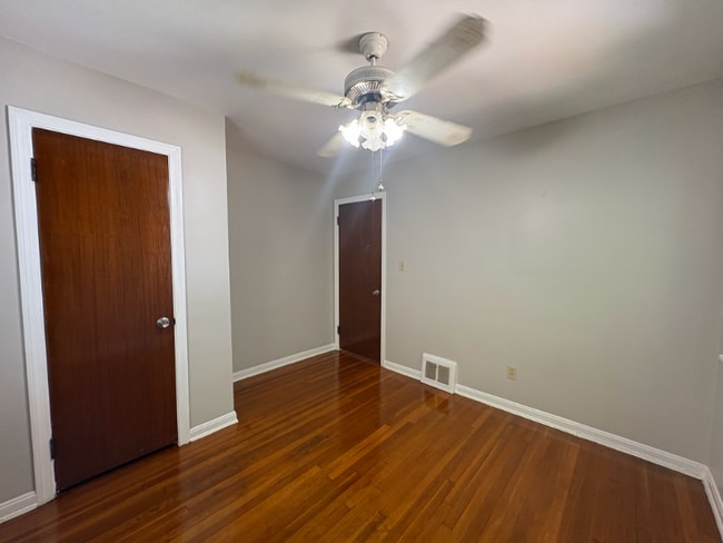 Foto del edificio - 1055 Whittier Ave