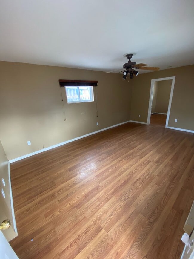 Building Photo - 706 Railroad Ave